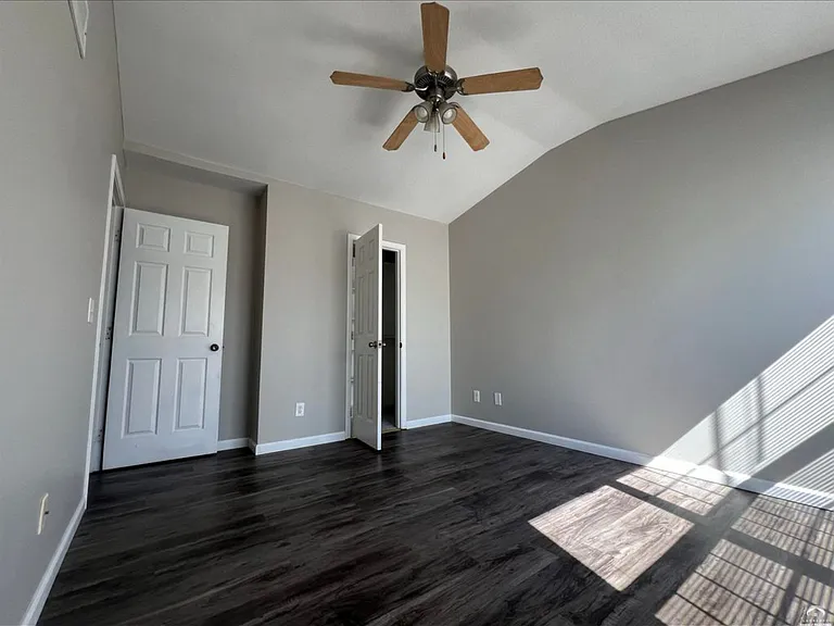 2529 Morningside Dr — Photo 15