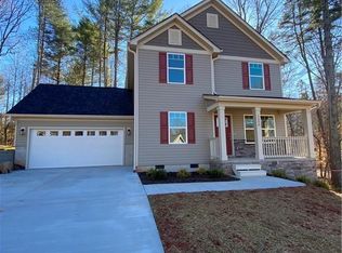 1220 Summerhill St, Lenoir, NC 28645