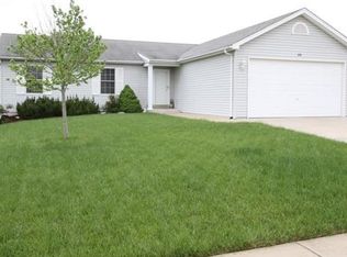 373 Turkey Roost Ln, Troy, MO 63379