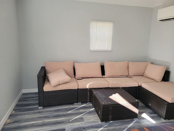 5th image of 3528 SW 7th Manor