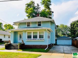 710 33rd St, Sioux City, IA 51104