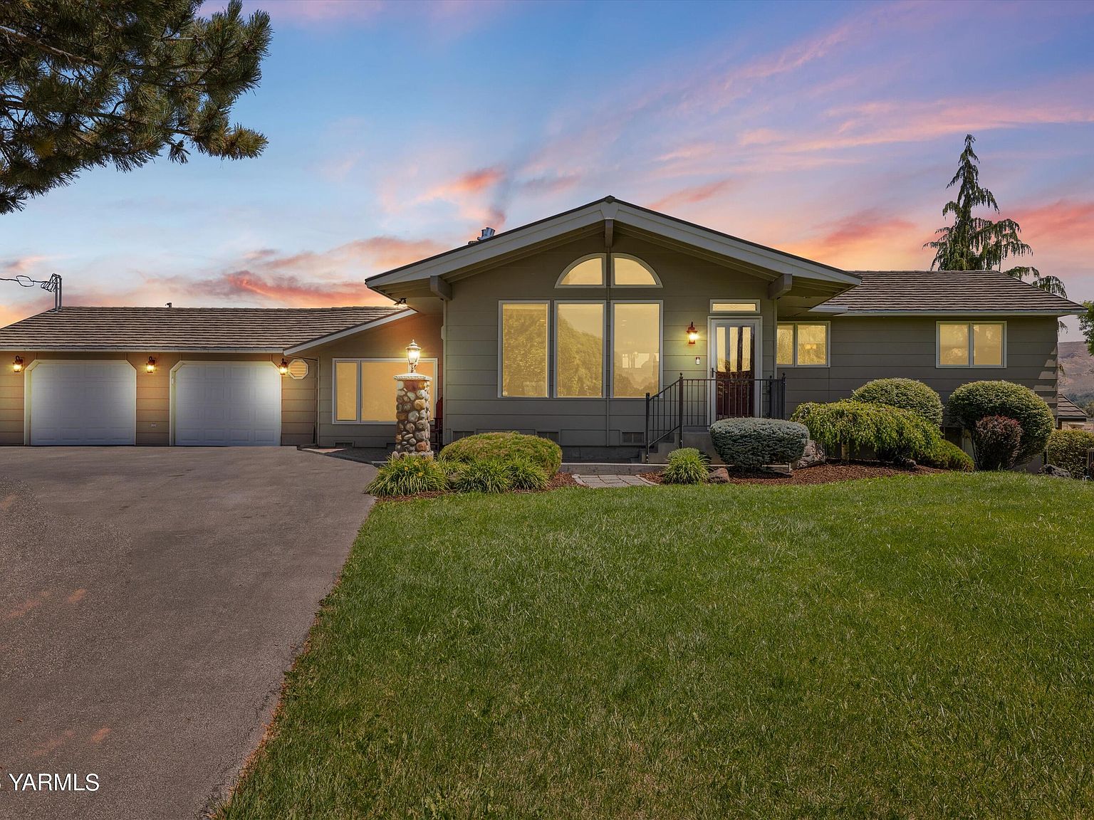 12814 Rutherford Rd, Yakima, WA 98903 | Zillow