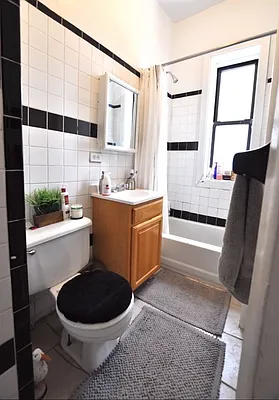 Rented by REAL New York | media 23