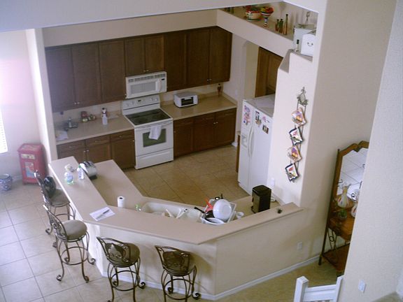 5th image of 2211 SW 48th Ter