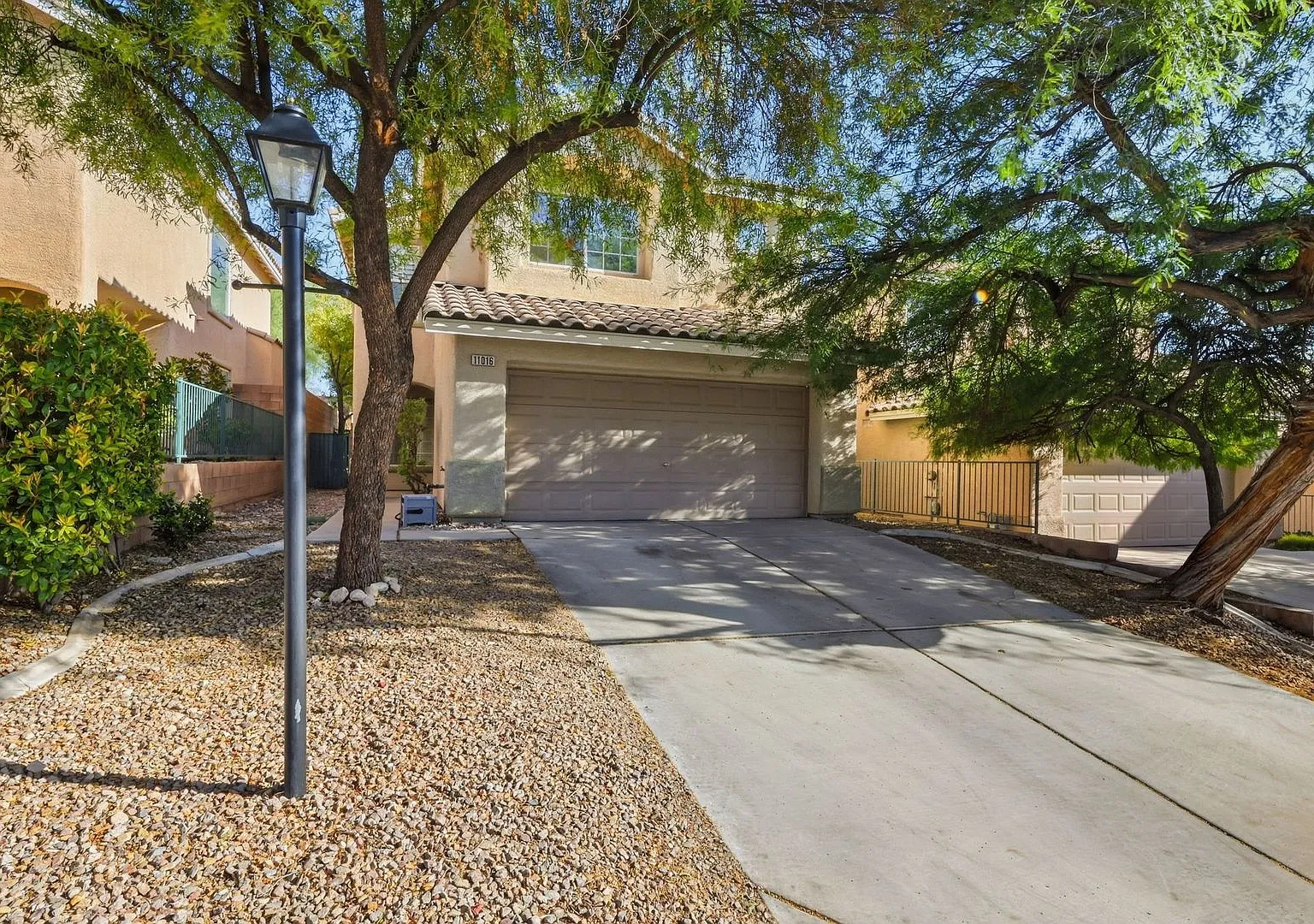 Summerlin Area Pool Home in Gated Community! — Photo 2