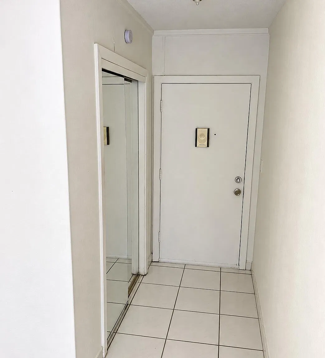 2 bed, 1.0 bath, 798 sqft, $2,000 — Photo 4