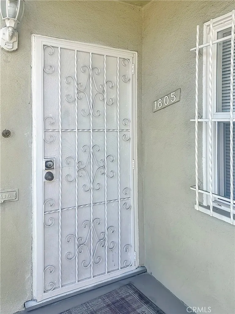 1 bed, 723 sqft, $2,100 — Photo 2