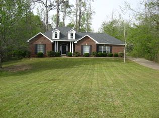 289 Eagle Creek Dr, Wetumpka, AL 36092