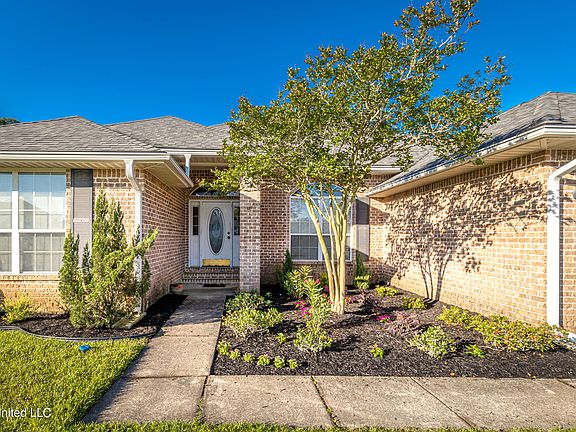 3rd image of 3510 Farrington Ct