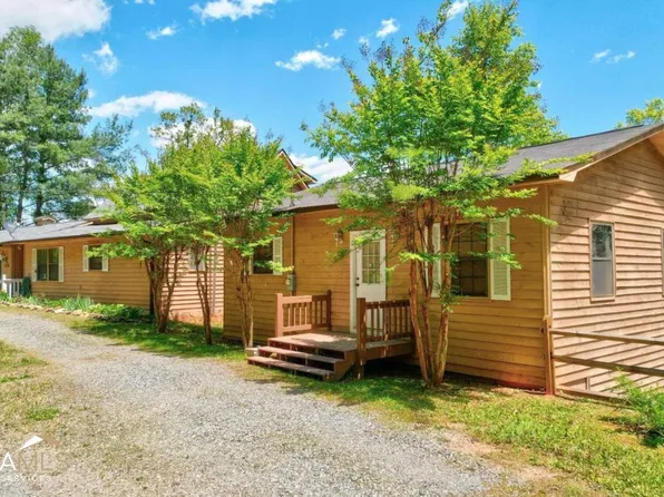 721 Hickory Dr, Mineral Bluff, GA 30559
