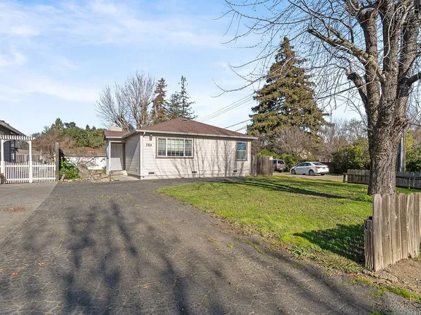 750 Pueblo Avenue, Napa, CA 94558