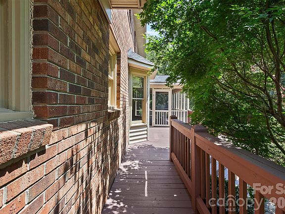 4th image of 8601 Middleton Cir