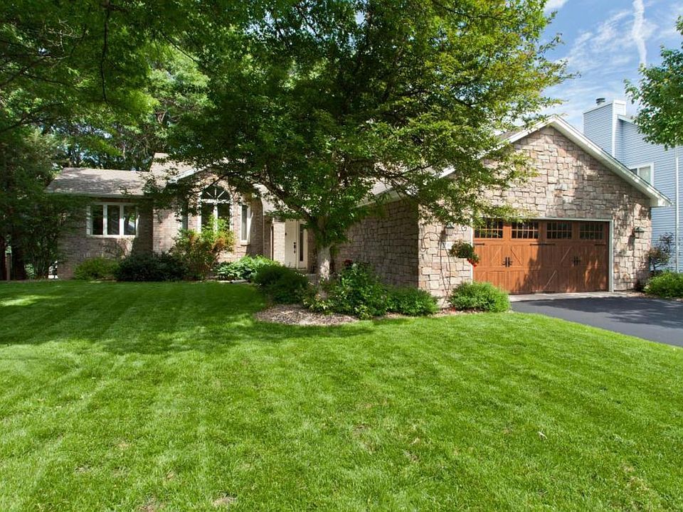 1st image of 12189 Lily St NW