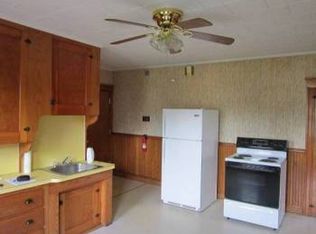 536 Grove St APT 3, Woonsocket, RI 02895