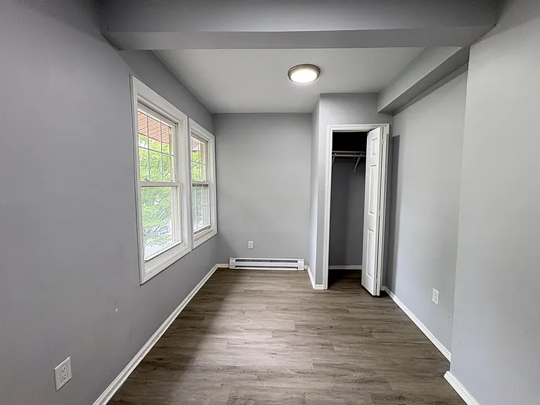 131 Osborne Ter #1F — Photo 3