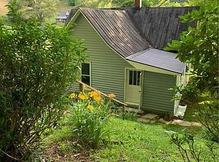 4497 Georges Gap Rd, Vilas, NC 28692