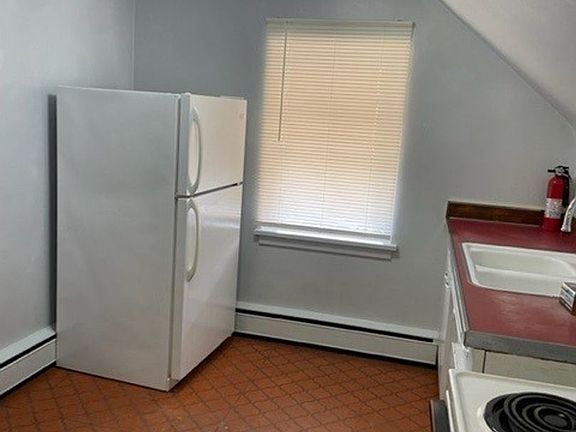 5th image of 230 S 28th St Floor 2