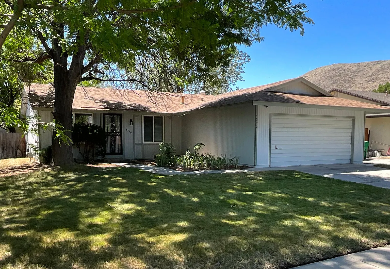 4590 Spring Dr photo 1