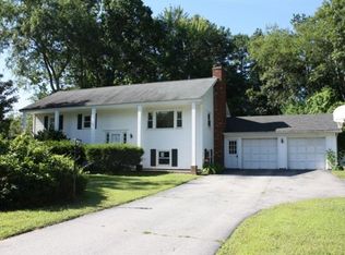 14 Oriole Rd, Concord, NH 03301