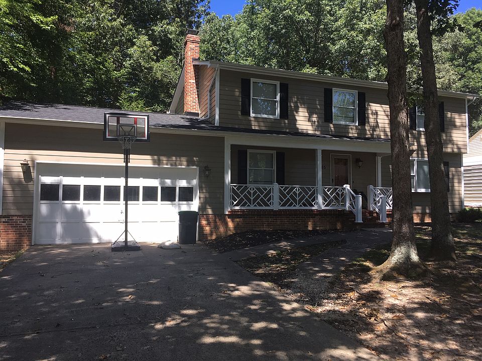 1st image of 205 Breezewood Dr