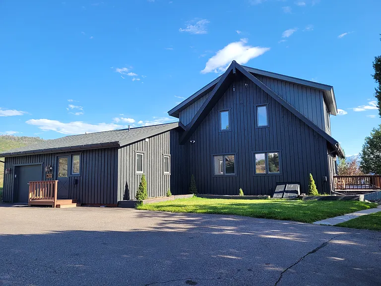 202 Blue Creek Trl — Photo 21
