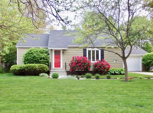 616 River St, Spring Lake, MI 49456