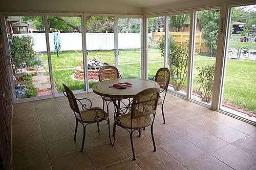 Porcelain tiled sunporch