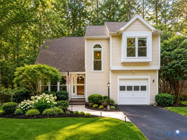 2806 Cove Ridge Rd, Midlothian, VA 23112