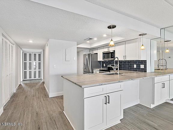 5th image of 707 S 1ST Street #104