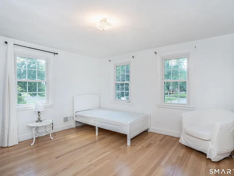 25 Greensview Dr — Photo 16