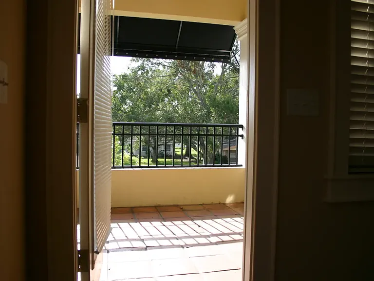 174 E State St #174B — Photo 16