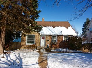 210 S Columbia St, Naperville, IL