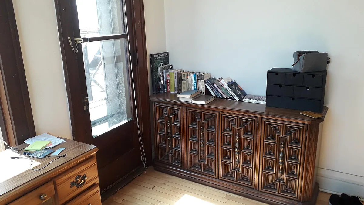 Building Photo - 151 E Gilman St #6