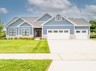 1869 Fox Prairie Rd, Saint Joseph, MI 49085