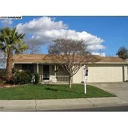 1355 Daisy Ln photo 1