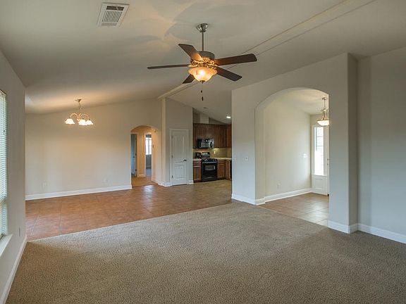 4th image of 3581 Sacramento Dr