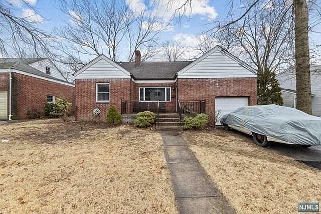 1st image of 16-19 Hunter Pl