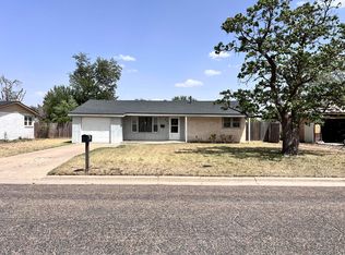 404 Avenue J, Hereford, TX 79045
