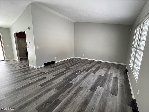 5th image of 6506 Amelia Ave