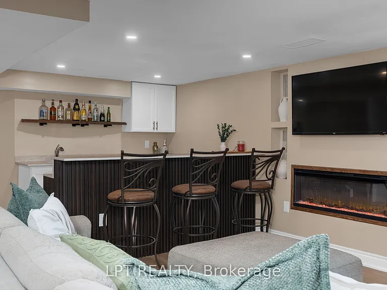 47 Northview Cres — Photo 30