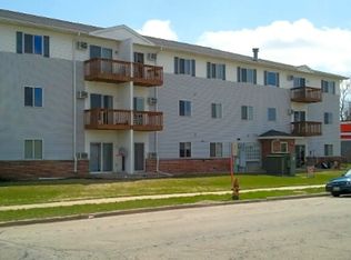 812 6th St #201, Monroe, WI 53566