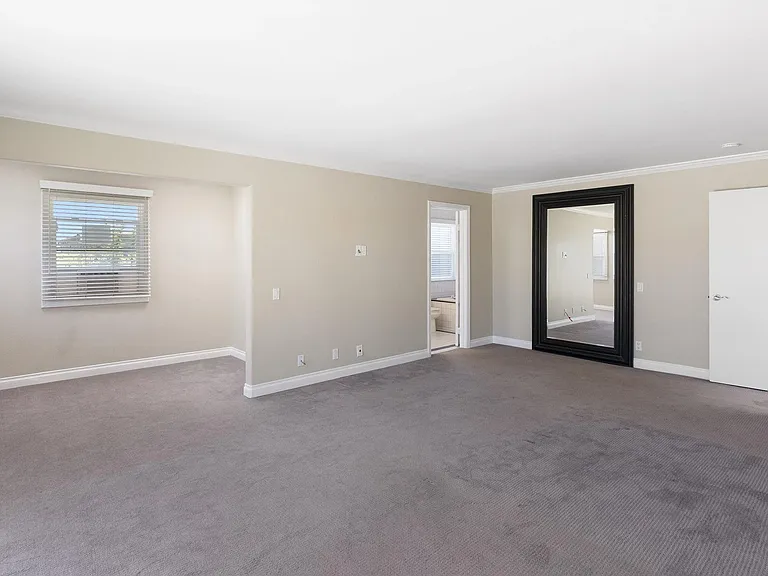 748 Isthmus Ct — Photo 22