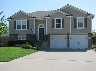 603 Hibiscus Dr, Belton, MO 64012