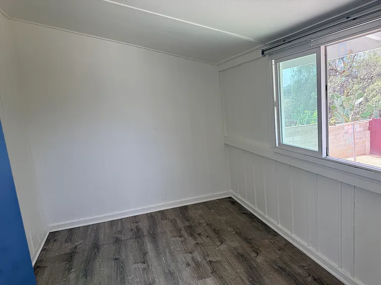 1718 Grove St — Photo 15