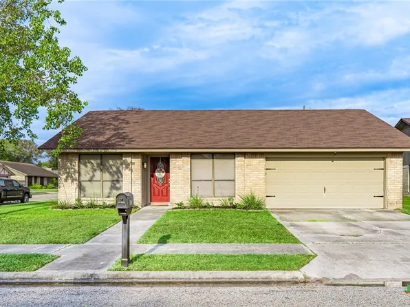 106 Ivanhoe Dr, Victoria, TX 77901