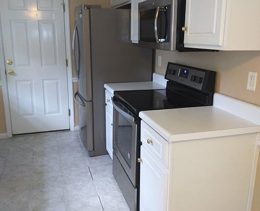 5th image of 2512 Winterville Dr