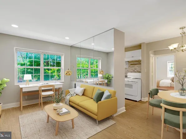 2241 Farrington Ave APT 201, Alexandria, VA 22303