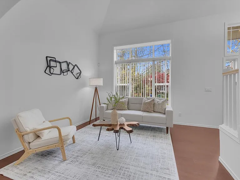 12421 NE 103rd Pl — Photo 7