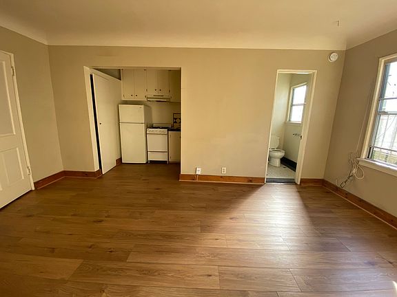 5th image of 5400 Carlton Way APT 207