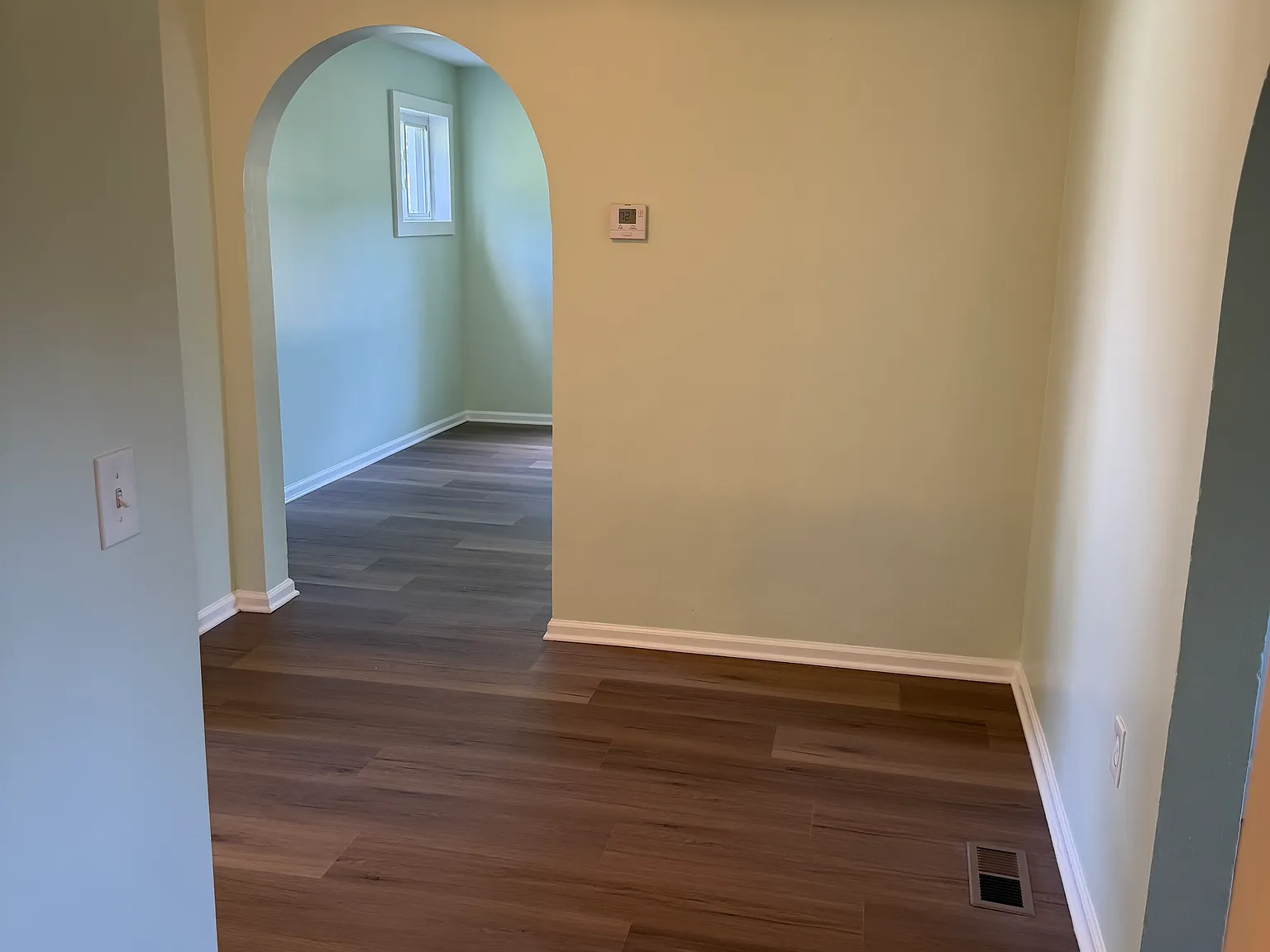 3 bed, 1200 sqft, $1,150 — Photo 4